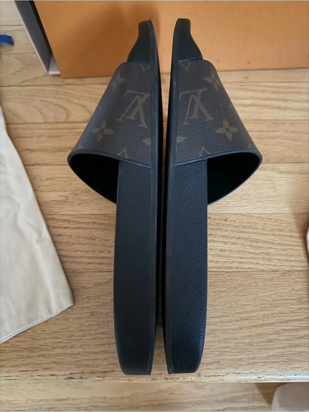 Louis Vuitton Waterfront Mule Men’s Black Brown Monogram Slide Sandals size 7